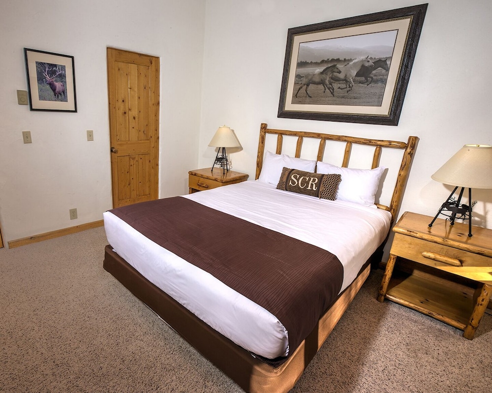 Suite, 2 Bedrooms, Mountain View photo 2