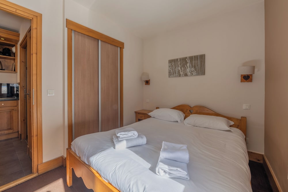 Family Apartment, Multiple Bedrooms (Vallorcine Buet 31 ski in / ski out)