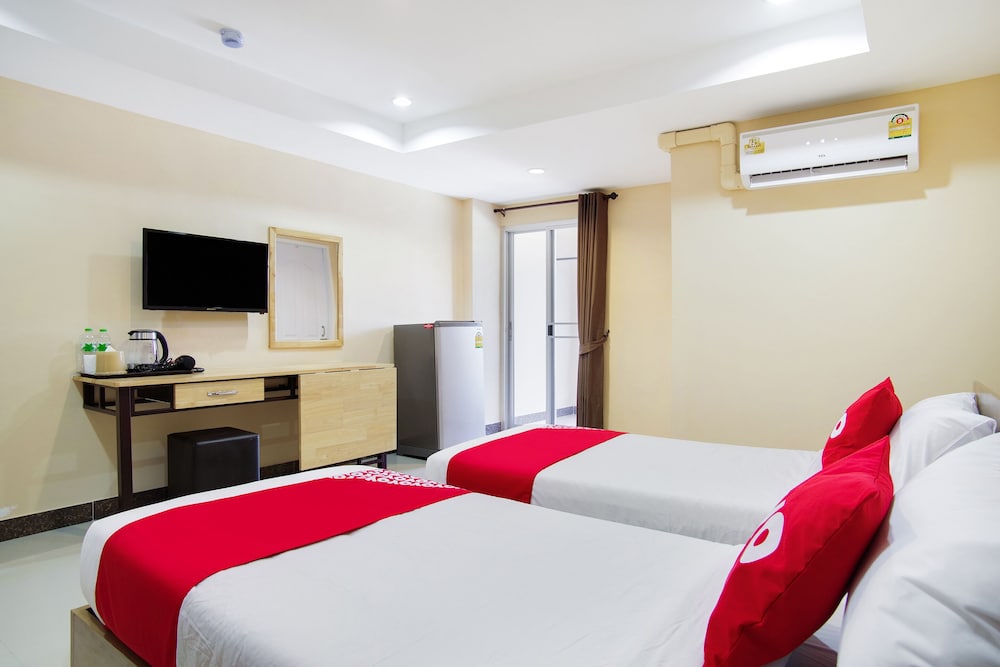 Standard Twin Room - Photo 7