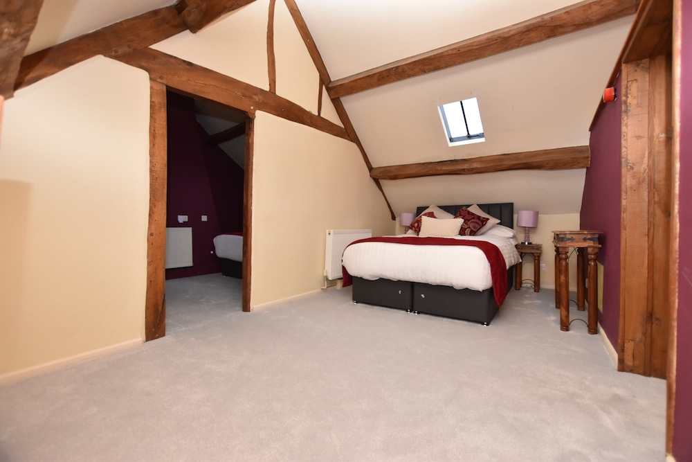 Deluxe Suite, Ensuite photo 1