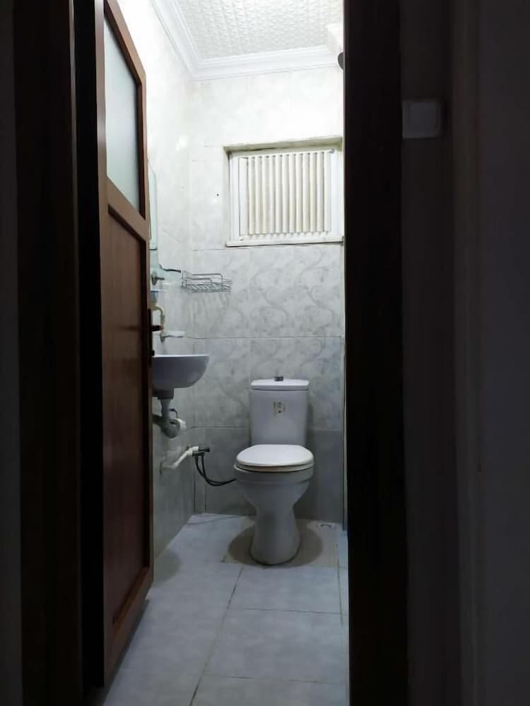 Deluxe Apartment photo 2
