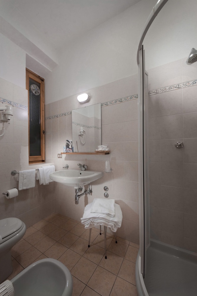 Quadruple Room photo 2