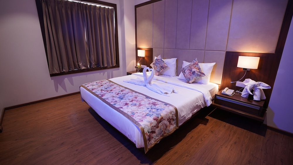Deluxe Double Room, 1 Bedroom, Non Smoking, City View photo 1