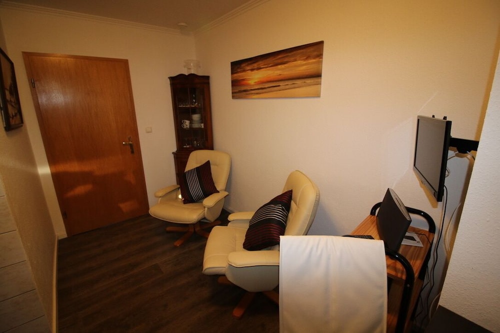 Economy Apartment photo 2