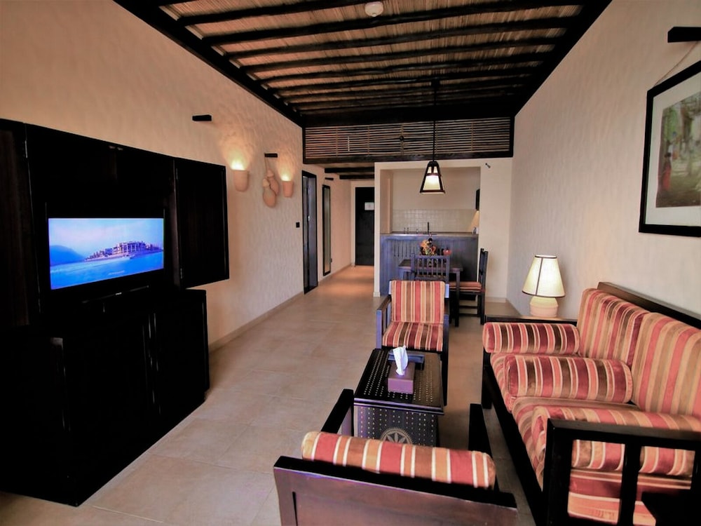 Deluxe Duplex, Terrace