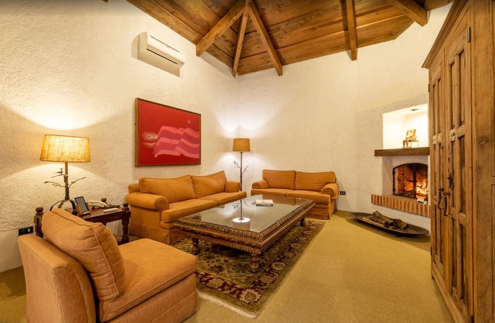 Executive Suite, 1 King Bed (All rooms are different) - Photo 4
