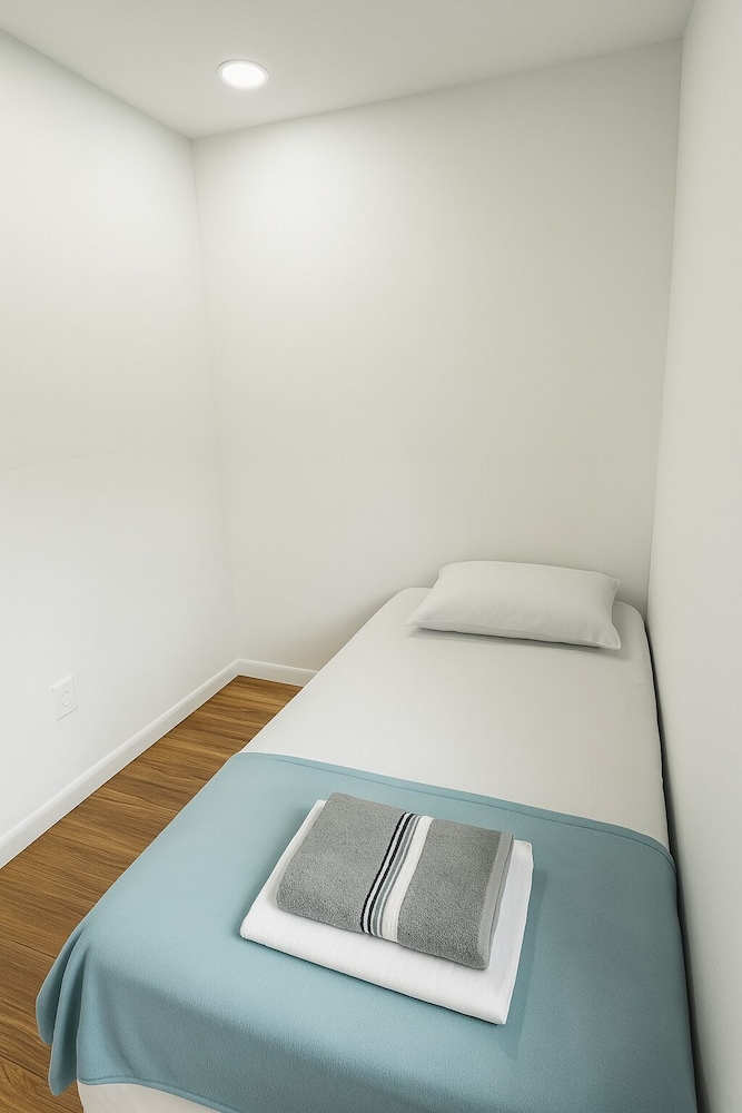 Basic Single Room photo 1