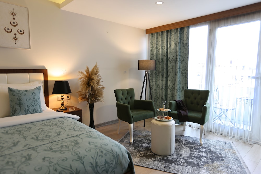 Double or Twin Room photo 3