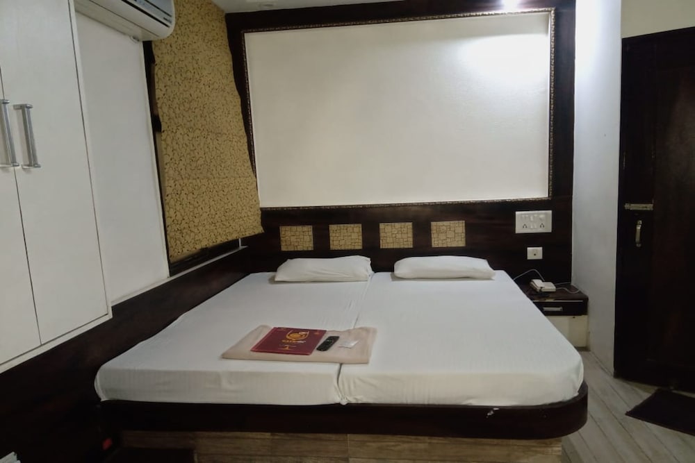 Deluxe Room - Photo 3