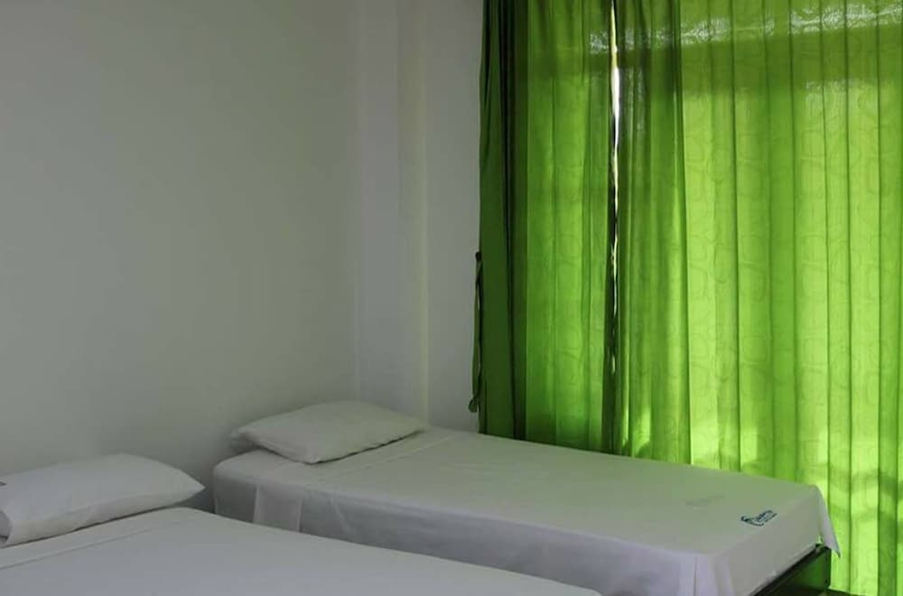 Standard Room, Multiple Beds, Non Smoking photo 1
