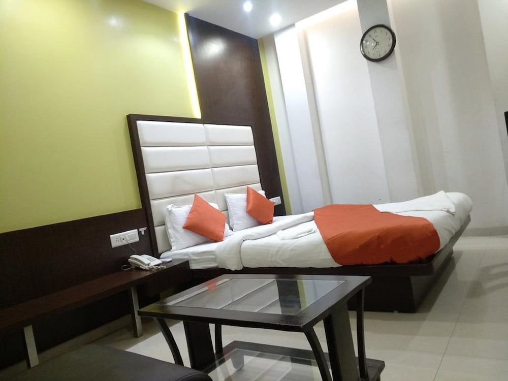 Executive Room photo 2