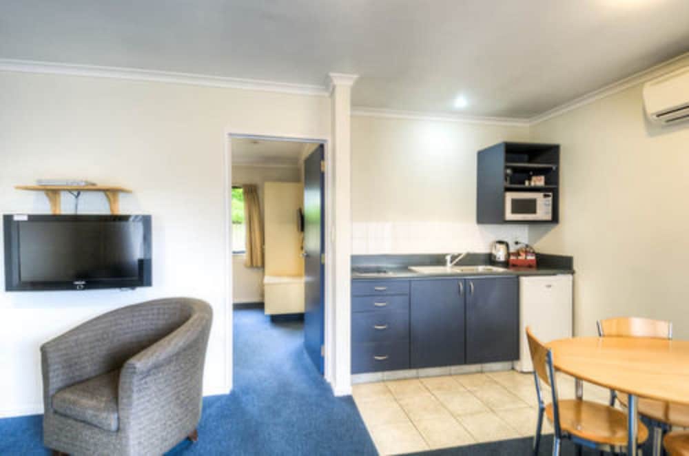 Standard Suite, 1 Bedroom photo 3
