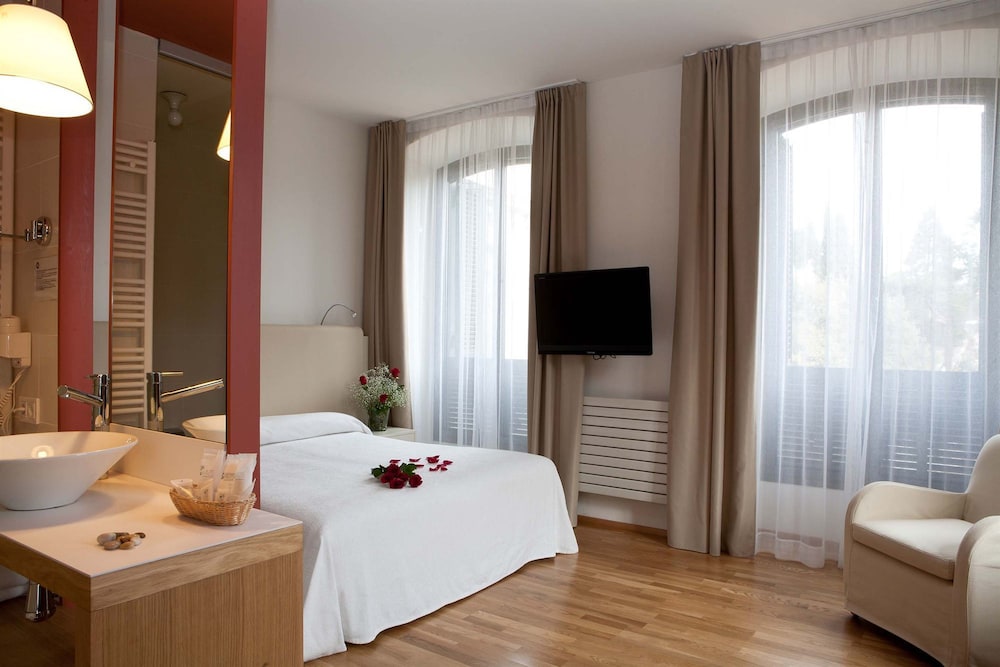Habitación Doble Superior, con Vista al Jardín