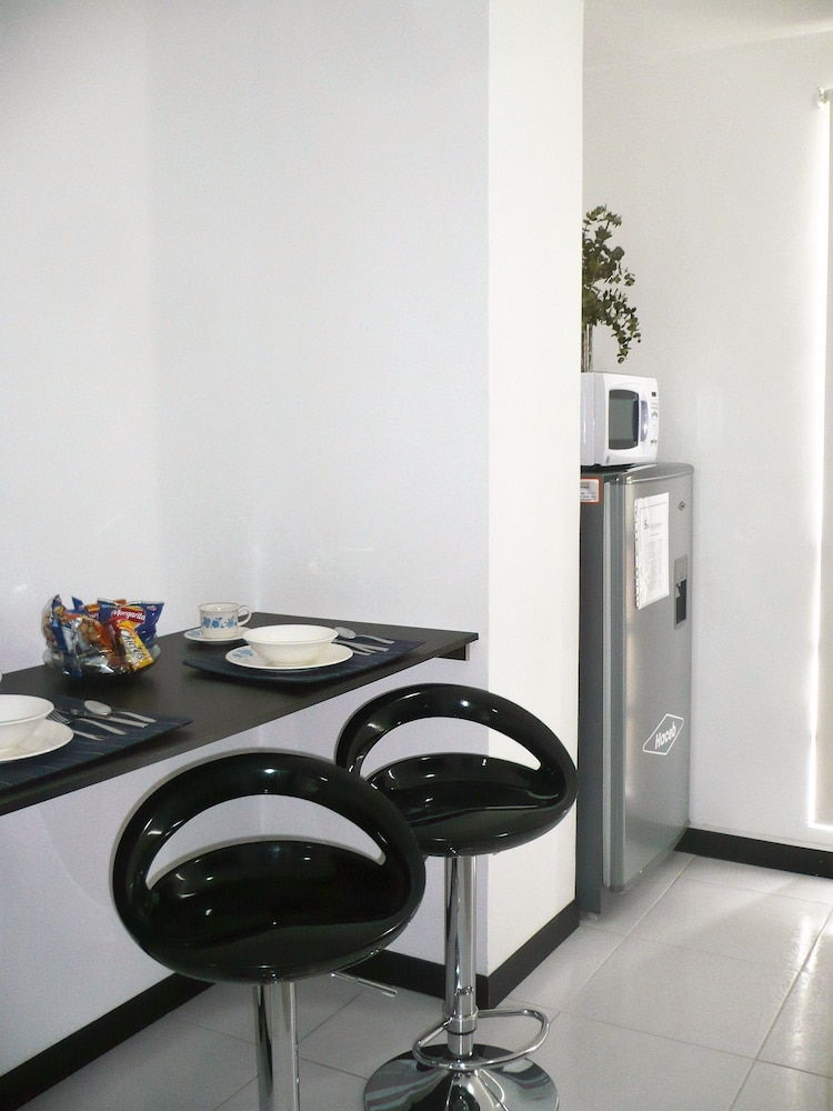 Economy Studio, 1 Bedroom photo 2