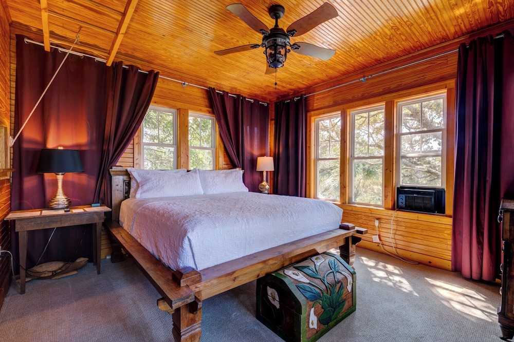 Standard Room, 1 Bedroom, Non Smoking (King's Tower Suite)