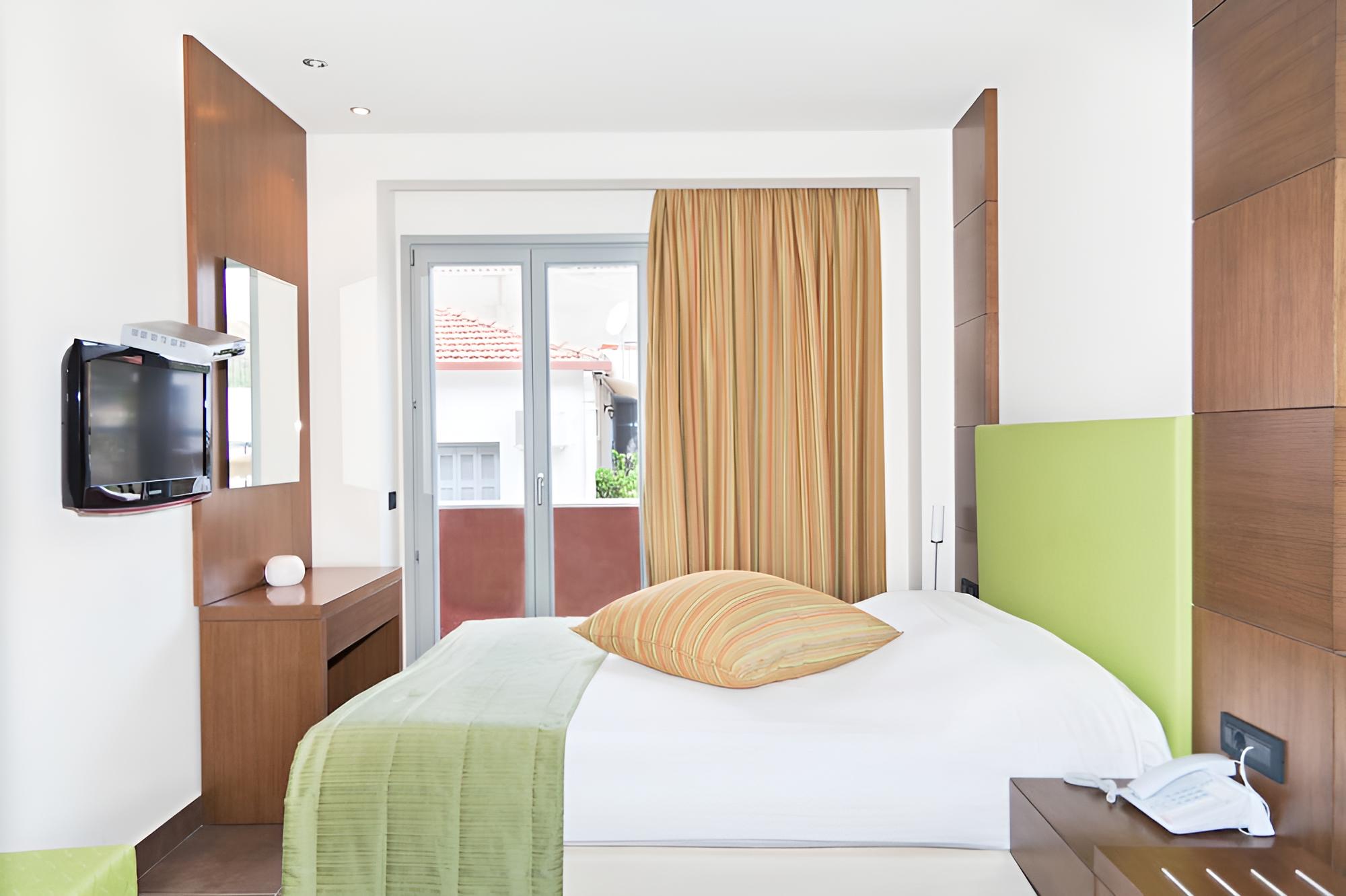 Economy Room, City View