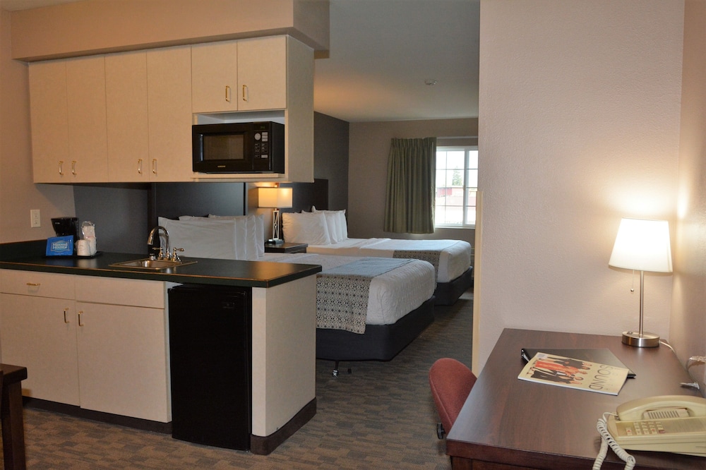 Executive Room, 2 Queen Beds - Photo 3