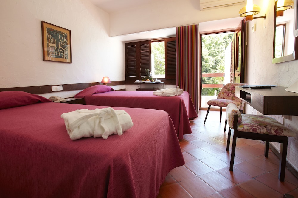 Standard Twin Room, Ocean View - Photo 8
