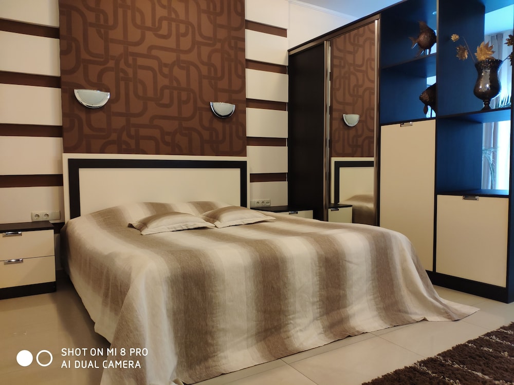 Luxury Suite, 1 Queen Bed With Sofa Bed