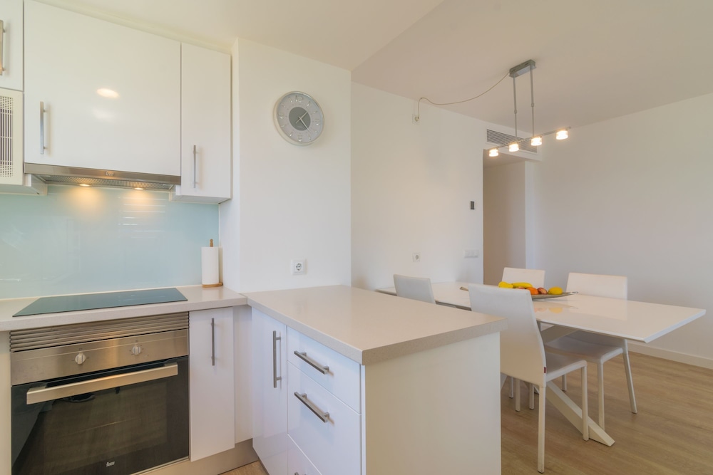 Apartment photo 2