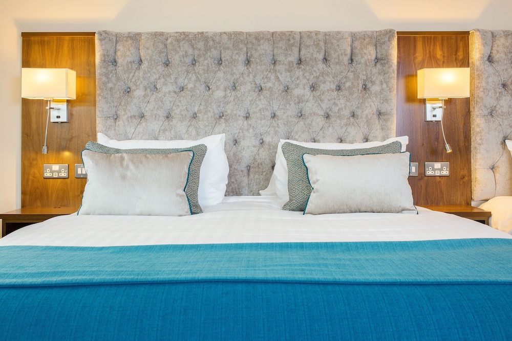 Deluxe Triple Room, Multiple Beds photo 2