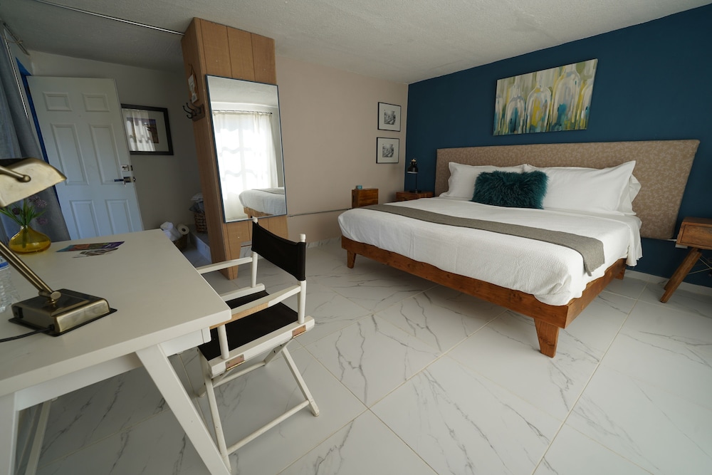 Deluxe Duplex, 2 Bedrooms, 2 Bathrooms, Garden Area photo 1