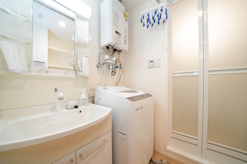 Standard Twin Room - Photo 3