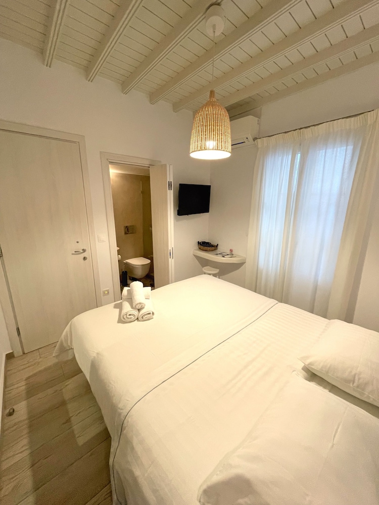 Single Room, Ground Floor (Silent)