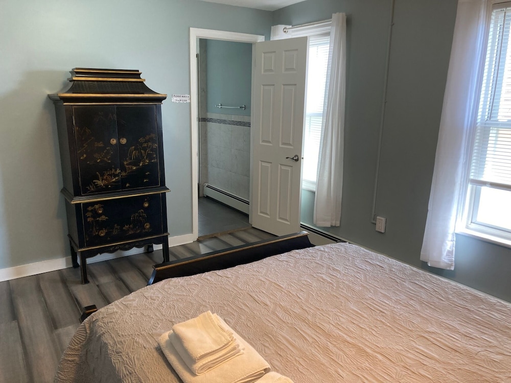 Standard Double Room, Private Bathroom (Room 17) photo 2