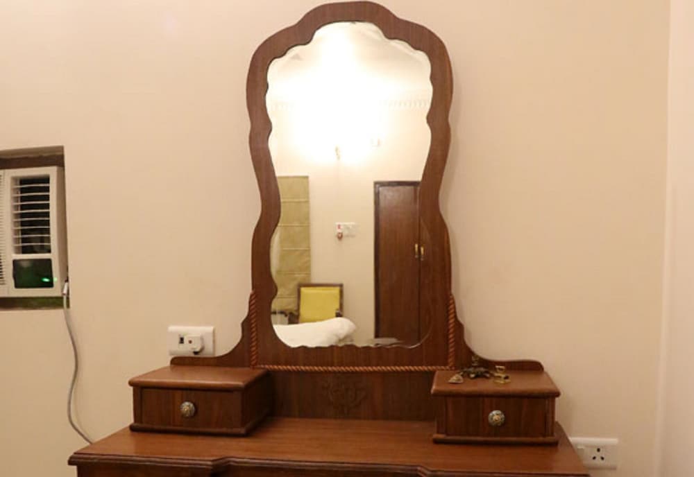 Super Deluxe Room - Photo 16