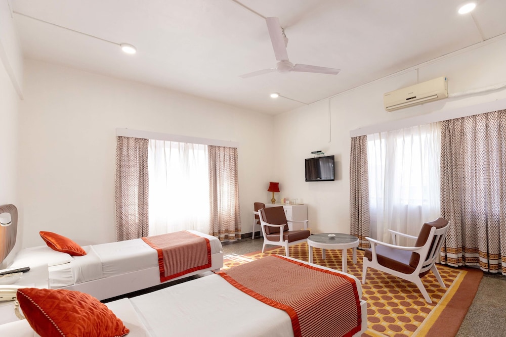Executive Double or Twin Room - Photo 9
