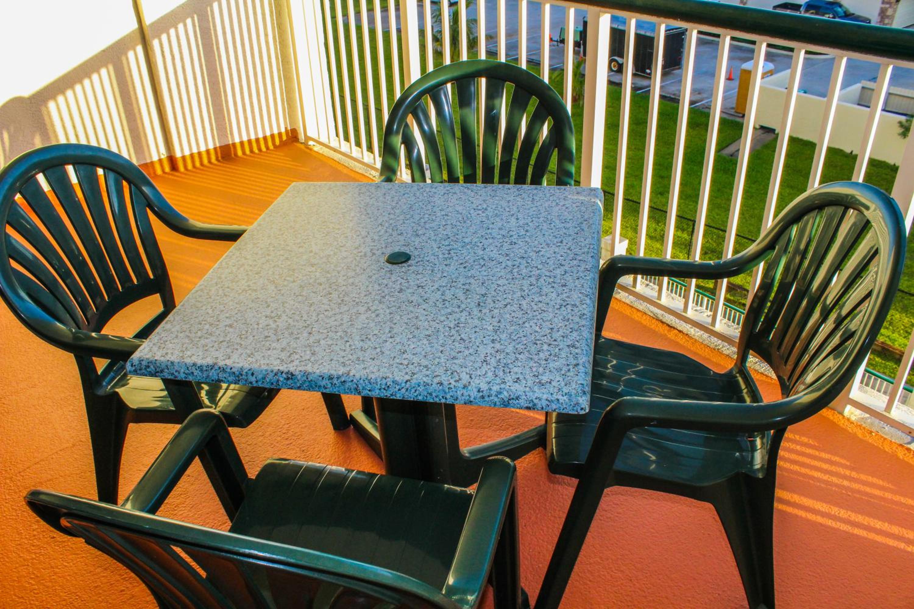 Two-Bedroom Suite - Partial Ocean View - Photo 10