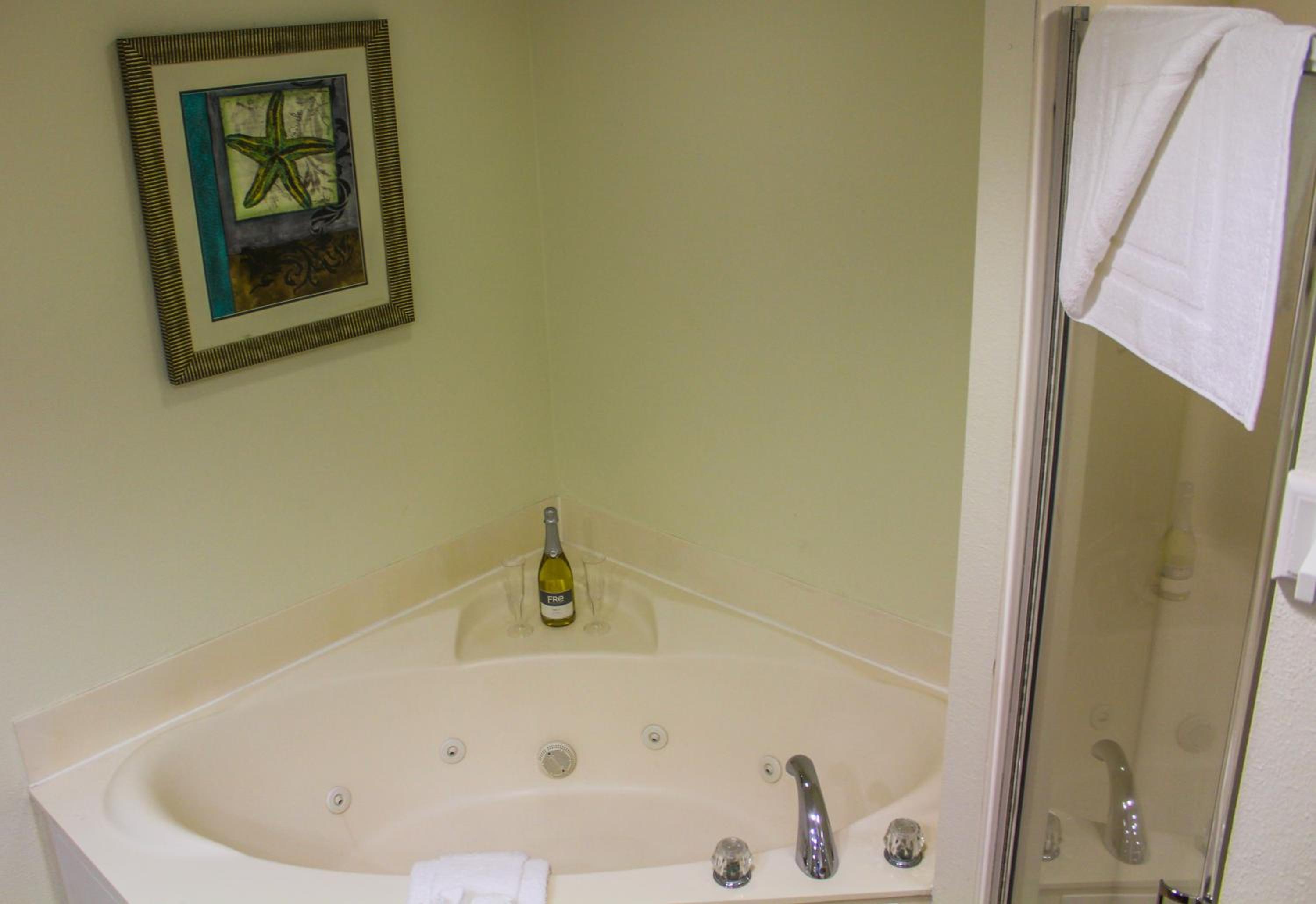 Two-Bedroom Suite - Ocean Front - Photo 7