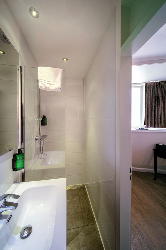 Double Room (Small) photo 3