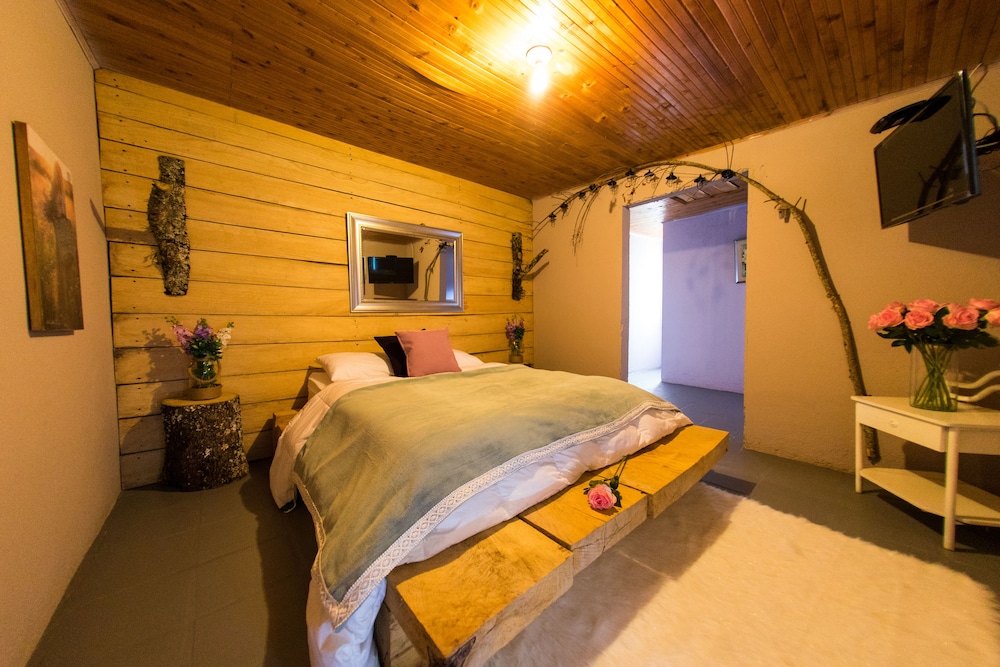 Double Room, 1 Double Bed, Private Bathroom photo 1