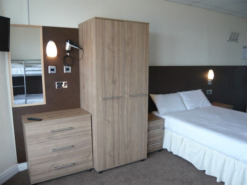 Suite, Ensuite, Sea View (2 Adults+ 4 Kids Under 15)