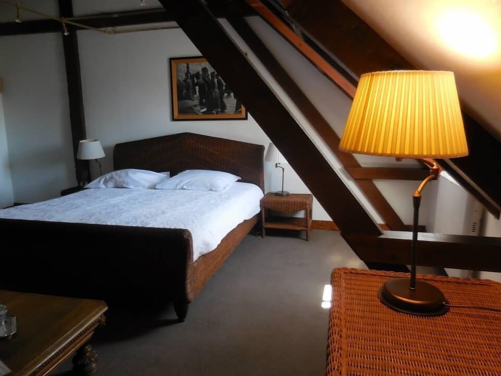 Deluxe Suite (Abbaye View)