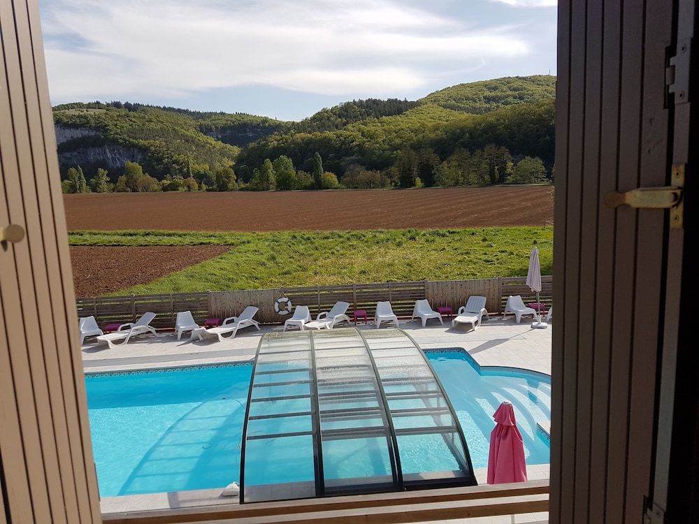 Double Room, floor, pool side (Kitchenette on request with extra fees) photo 2