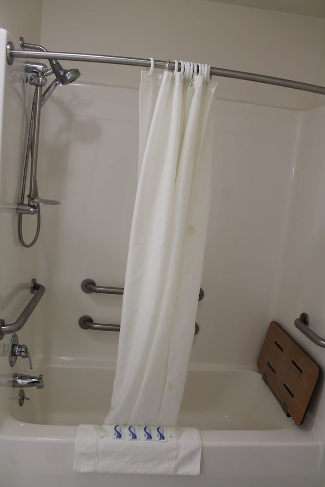 Senior Single Room photo 2