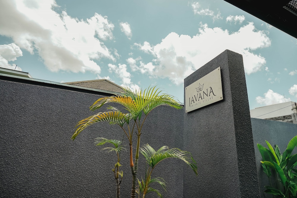 Royal Pool Villa with Free Mini-bar