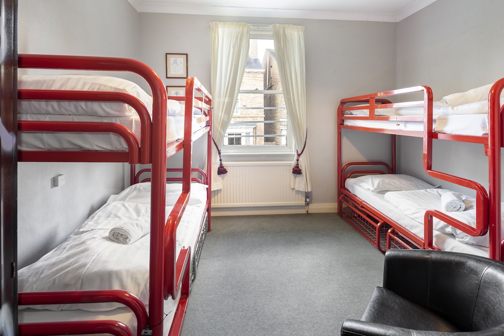 4-Bed Private Dormitory Room, Ensuite photo 1