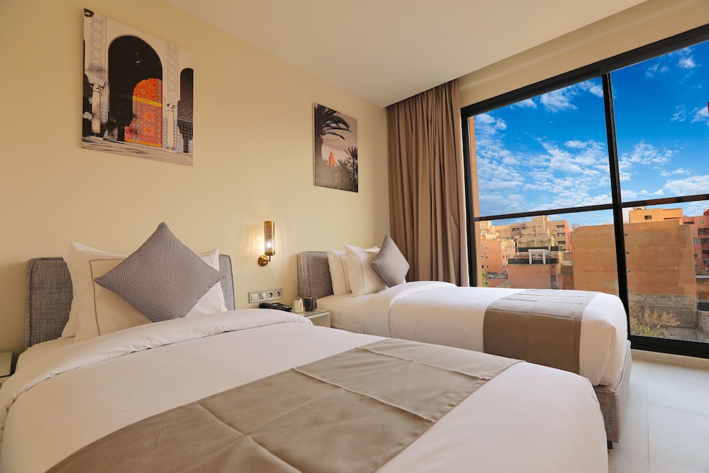Superior Room - Photo 11