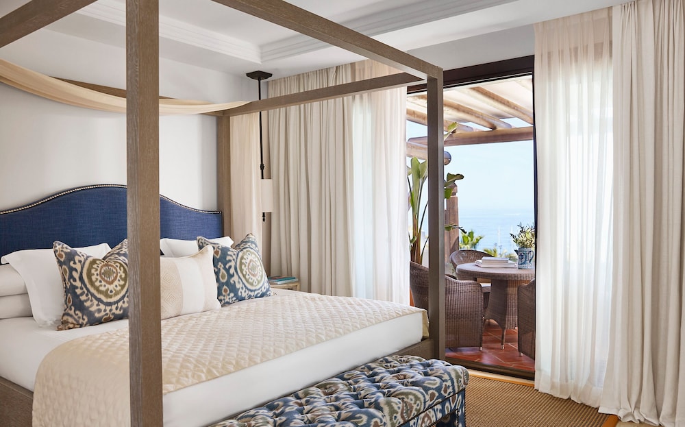 Grand Suite, Beach View thumbnail 5