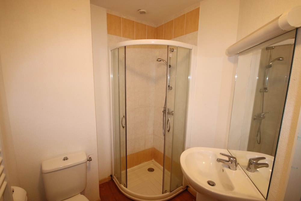 Chalet, 3 Bedrooms (Duplex) photo 2