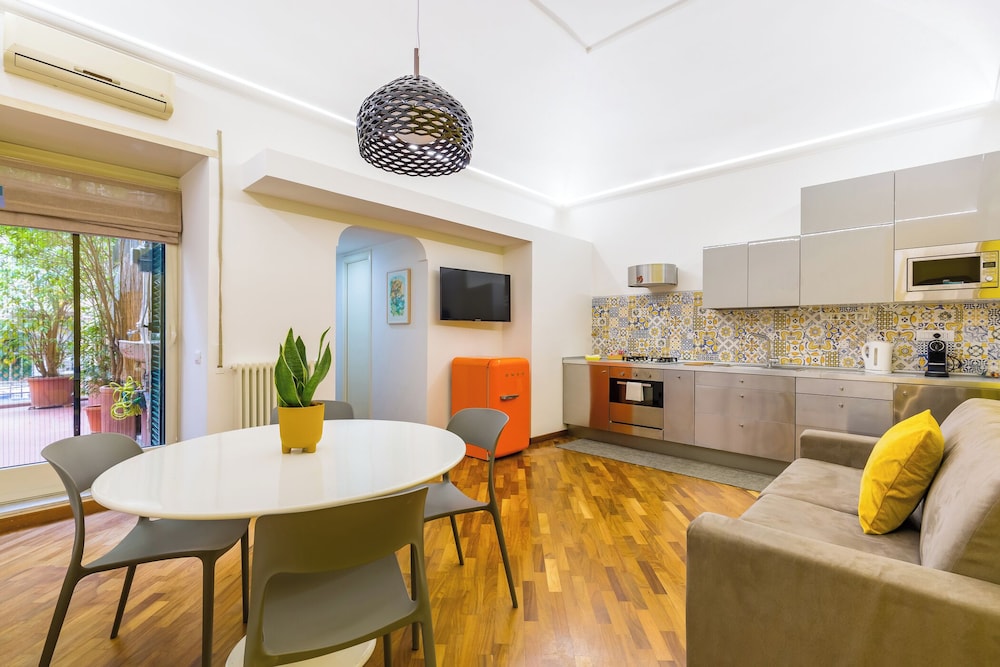 Apartment (2 Bedrooms)