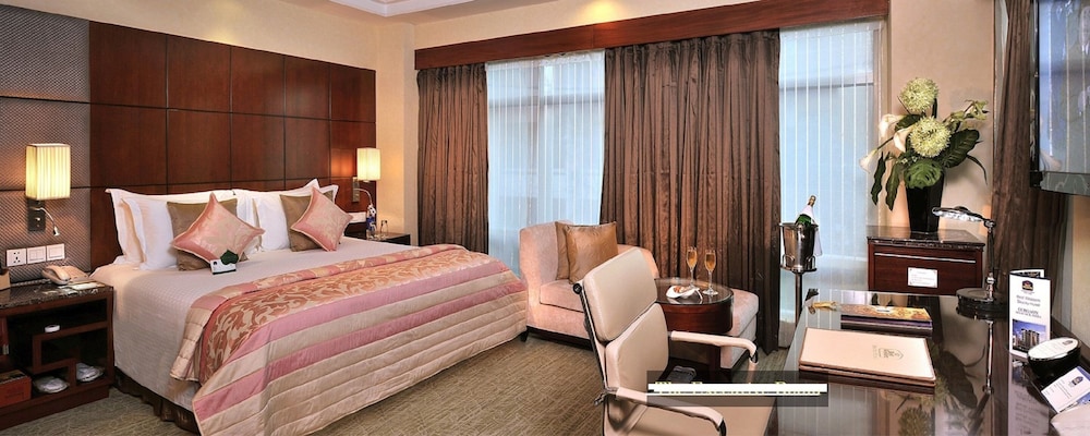 Premium Suite Room - Photo 15