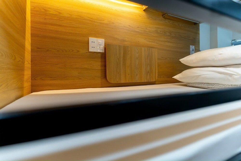 Dormitory Room - Mixed