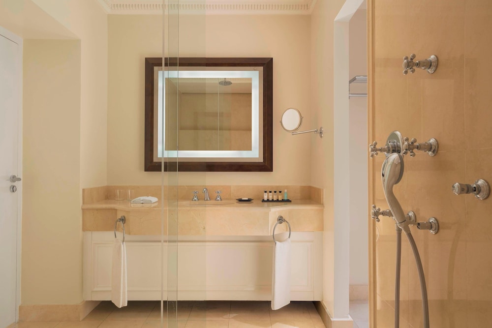 Presidential Suite, Multiple Beds, View, Tower photo 2