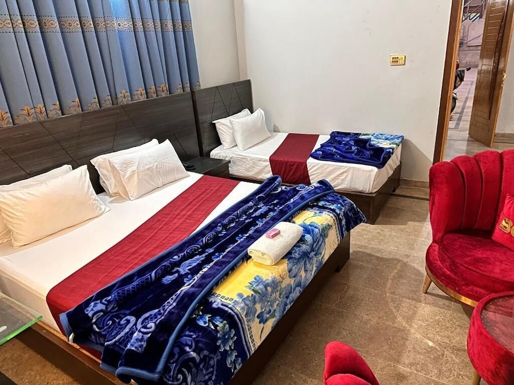 Deluxe Double Room photo 2
