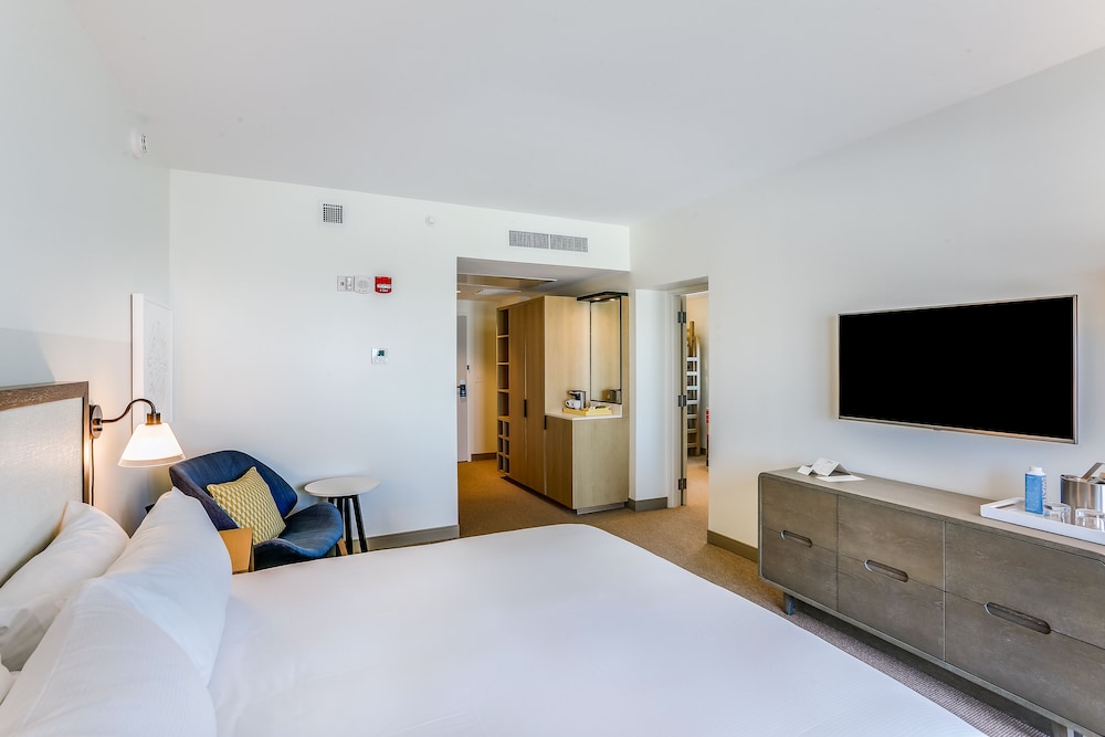 Suite, Multiple Beds (Gulf Front) photo 2